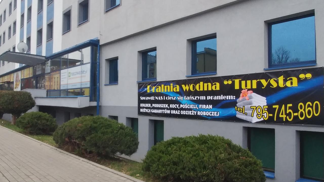 Dom Turysty Sanok 아파트 호텔 외부 사진